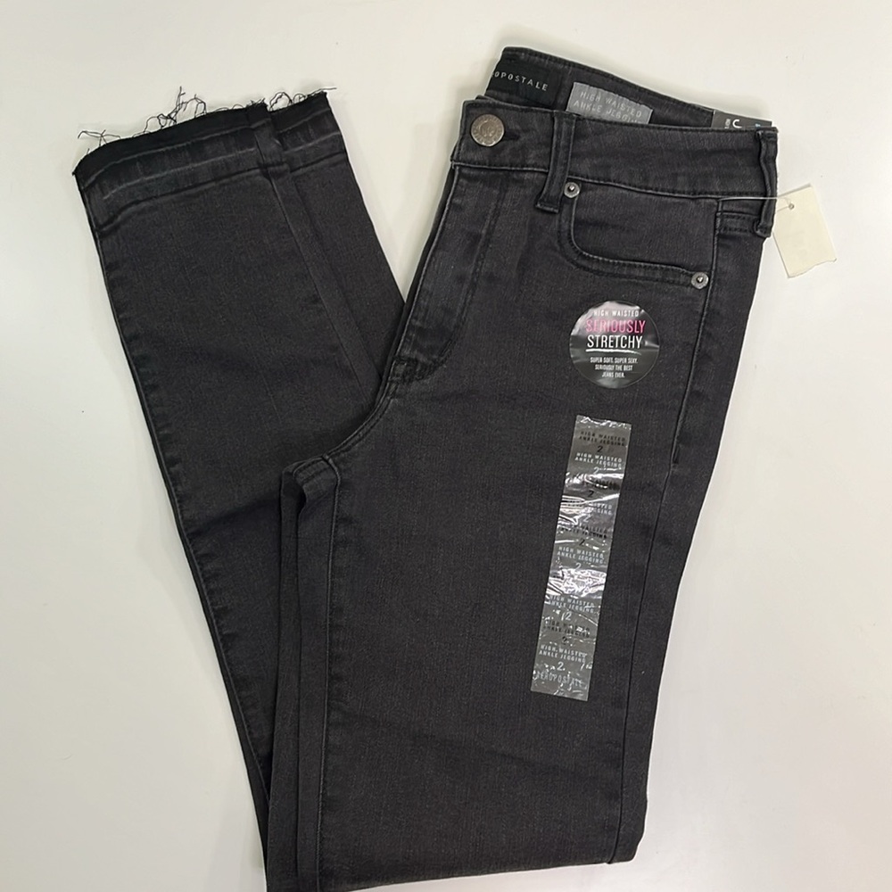 NEW Aeropostale High Wasted Seriously Stretchy Classic Black Jeggings, Size 2 - Picture 2 of 10